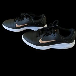 Woman's Nike Fitsole Golf Shoe Size 6 1/2 Black and Rose Gold